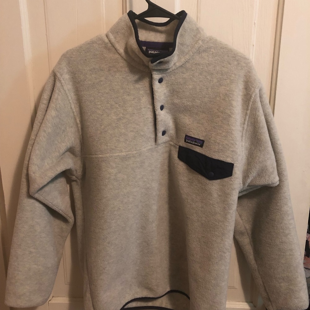 Beige/white/grey and navy blue